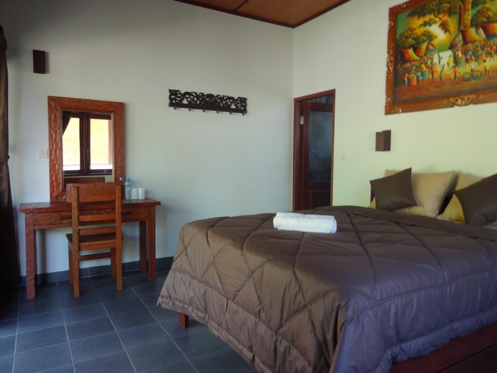 Ana Warung & Bungalows Gili Meno Esterno foto