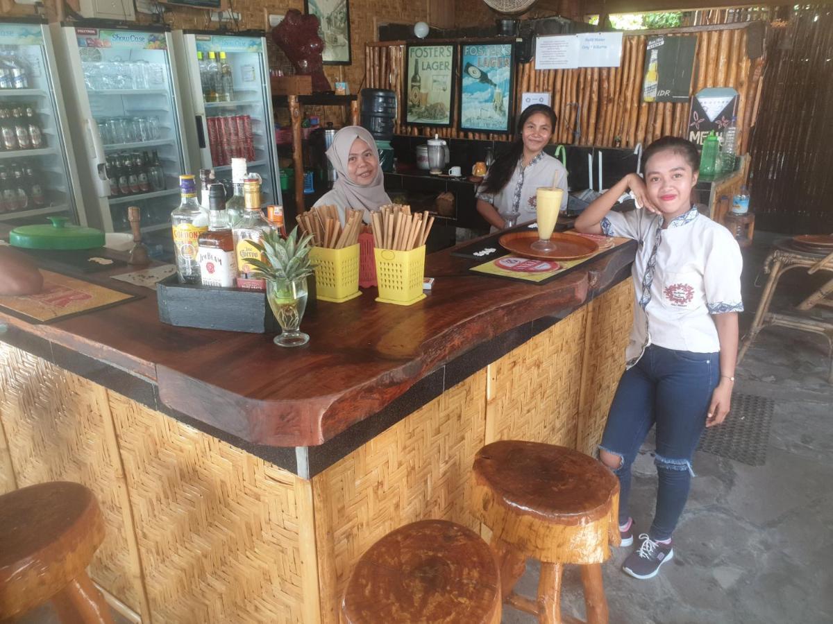 Ana Warung & Bungalows Gili Meno Esterno foto