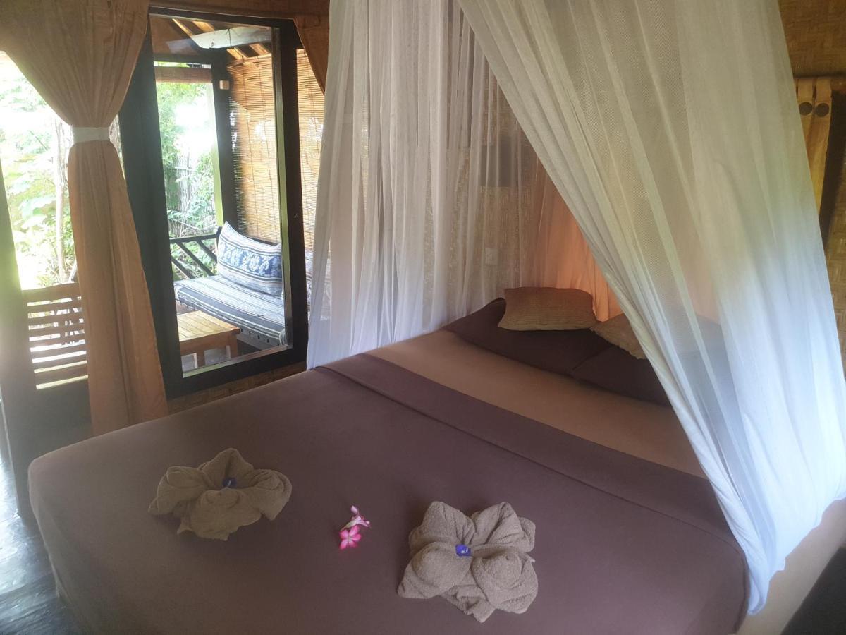 Ana Warung & Bungalows Gili Meno Esterno foto
